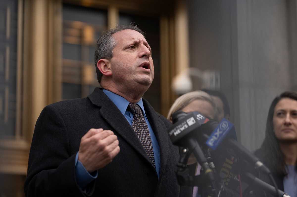 Brad Lander to challenge Dan Goldman for Congress in NY-10, with Mamdani’s blessing • Brooklyn Paper