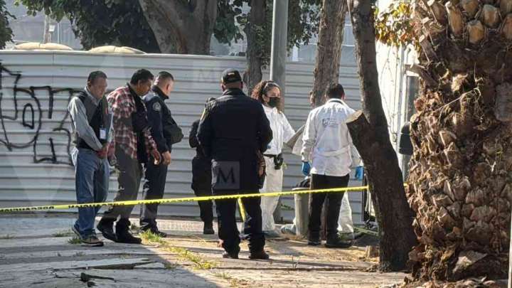 Hallan cuerpo embolsado en uno de los accesos del Bachilleres 10, CdMx