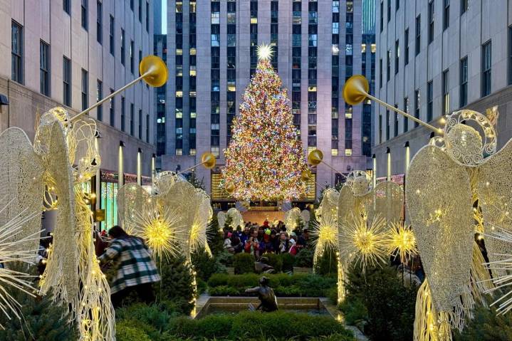 How to watch 2025 Rockefeller Center Christmas tree lighting live