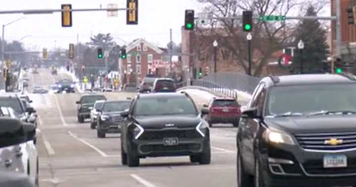 Bremer Avenue Bridge ribbon-cutting kicks off Waverly festivities