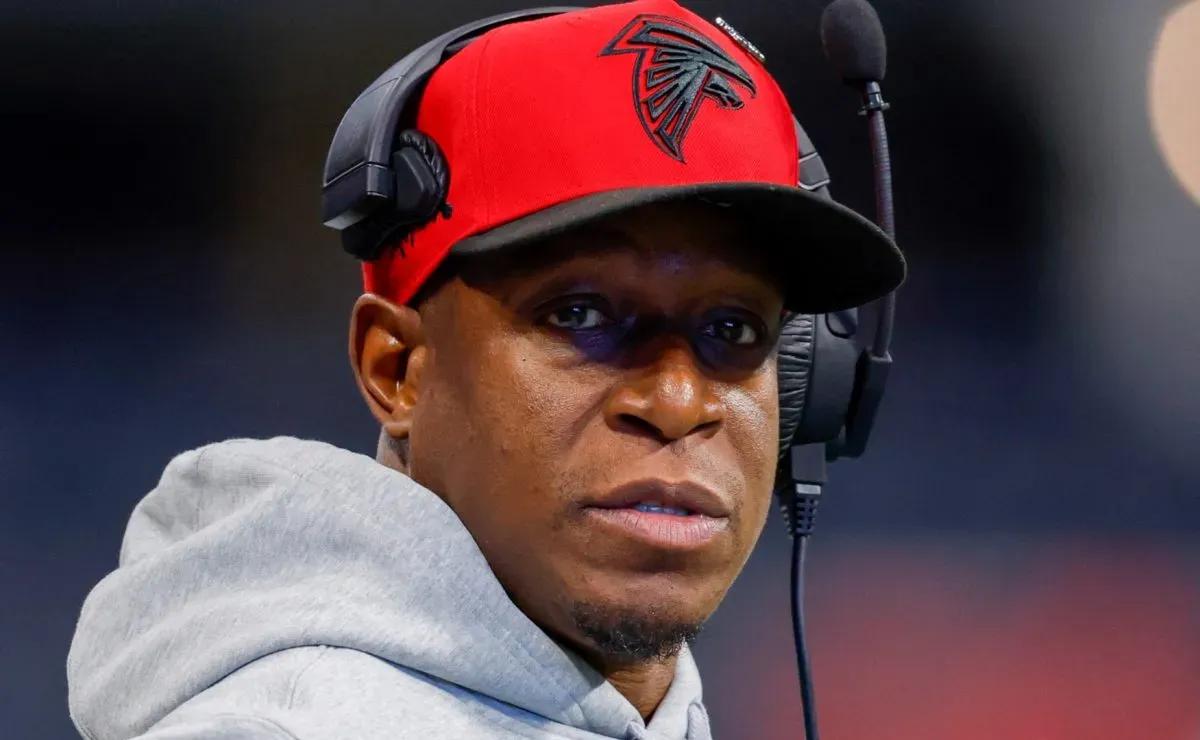 Raheem Morris shuts down ‘irrelevant’ potential staff changes