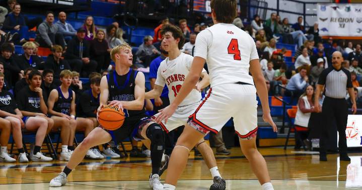 GALLERY: Mountain Crest 58, Carbon 56 boys basketball