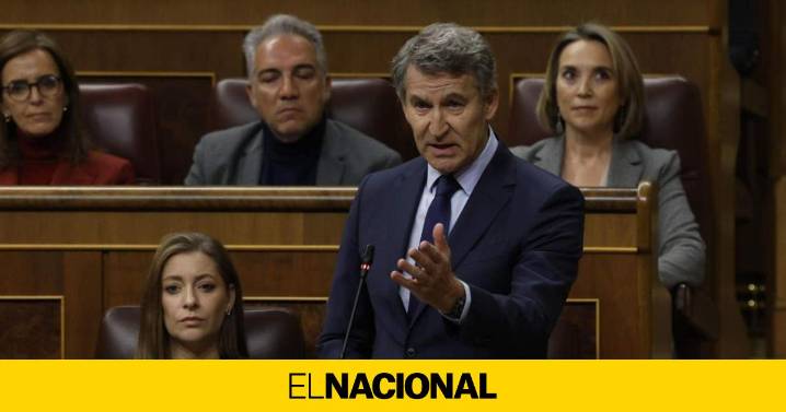 Feijóo fustiga a Sánchez con el caso Salazar: "Usted debía recibir lecciones de feminismo en los prostíbulos"