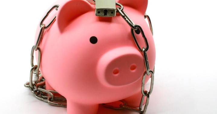 How are seniors protected when it comes to credit card debt?