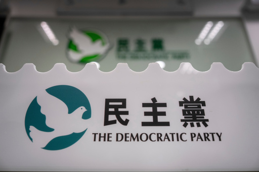 El mayor partido prodemocracia de Hong Kong vota su disolución tras más de 30 años de activismo