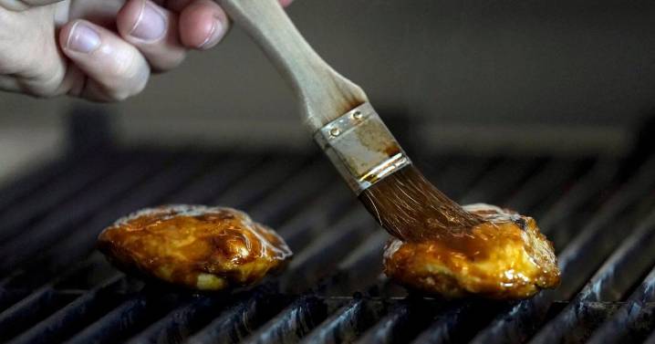 Missouri lawmakers aim to ban sales of 'lab