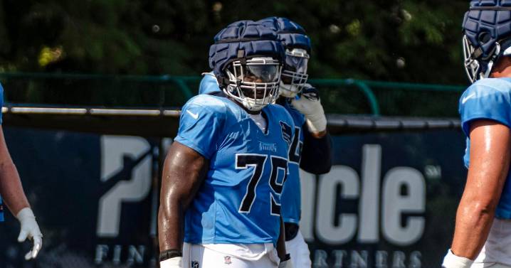 Titans list three offensive line starters as questionable for 49ers game