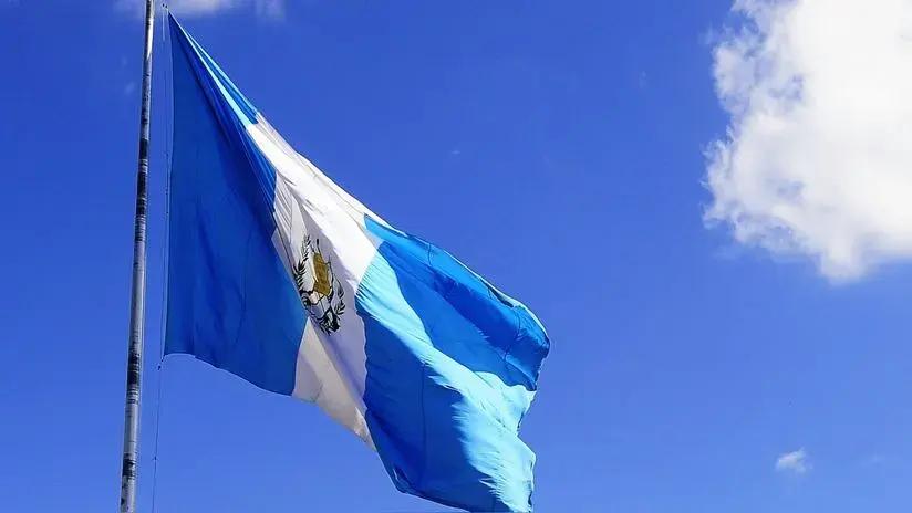 Guatemala: asesinan a un alcalde durante un desfile navideño al sur del país
