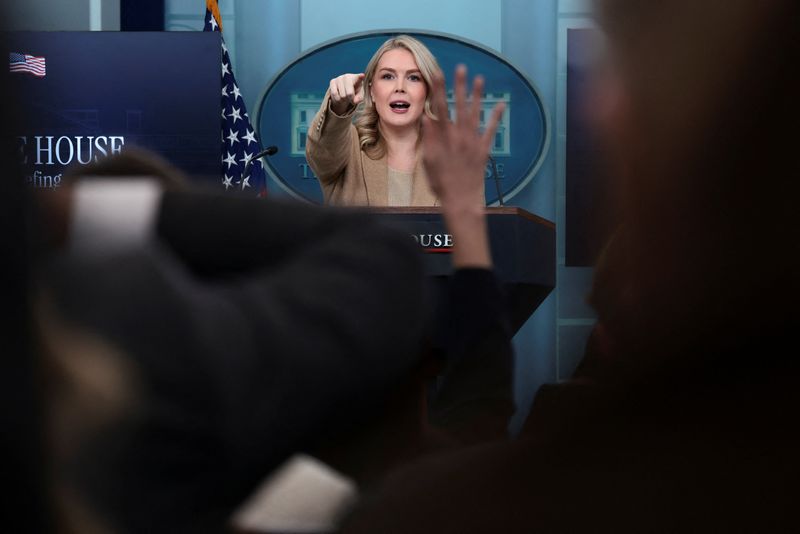 White House: Admiral approved second strike on boat from Venezuela, was well within legal right to do so