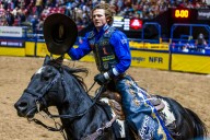 2025 NFR: Stetson Wright wins bull riding, all-around titles 