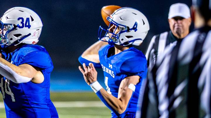 Fairhaven vs. Norwell high school football state final play