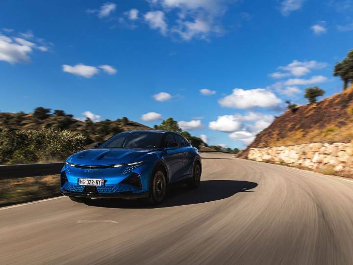 First Drive: Can the Alpine A390 deliver this brand’s usual fun