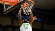 Oregon men's basketball beats UC Davis to end losing streak