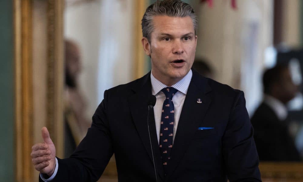 Hegseth respalda al almirante a cargo del polémico ataque contra embarcación en el Caribe