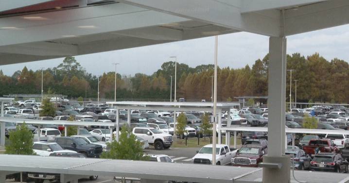 Lafayette Regional Airport considers new solutions for parking challenges