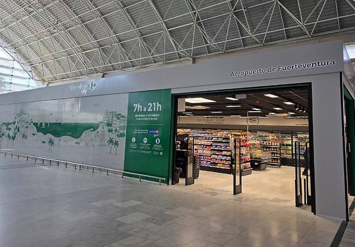 Carrefour City, en el aeropuerto de Fuerteventura