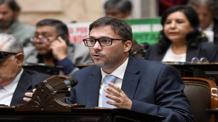 Revés para Macri: la Justicia frena otra intervención del PRO Córdoba y respalda a Agost Carreño