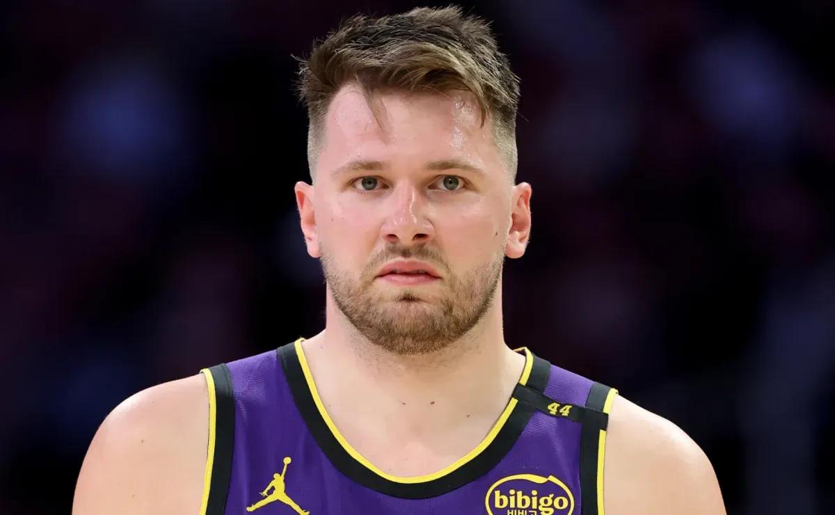 Why is Luka Doncic not playing tonight, Dec. 4, for Lakers vs Raptors in Toronto?