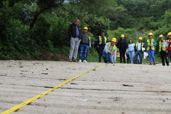 Inspección y vigilancia de la obra pública para que cumpla con especificaciones técnicas: Bardales