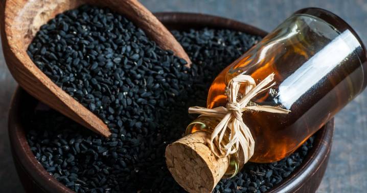 Hay una semilla muy poco conocida que reduce el colesterol y protege el hígado: cuál es