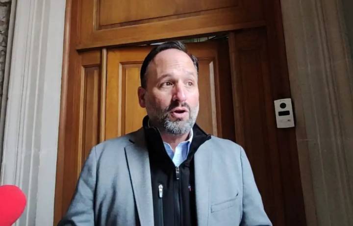 Estado cuestiona a legisladores tras avalar reforma hídrica