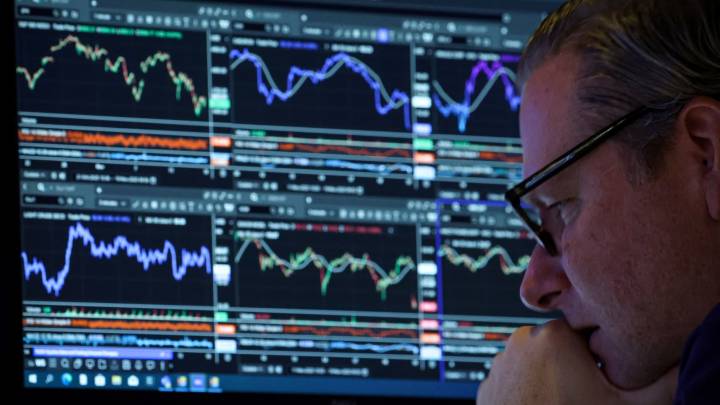 This stock tied to U.S. housing could be in trouble. How to make money through options