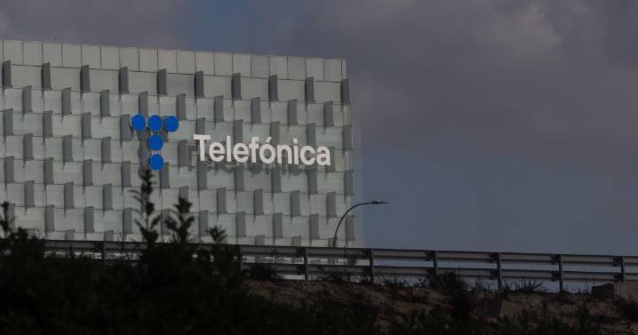 Telefónica reducirá el capital social de su filial brasileña en 630 millones