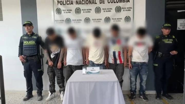 Persecución cinematográfica entre Tocaima y Soacha finaliza con la captura de 5 delincuentes por robo de vehículo