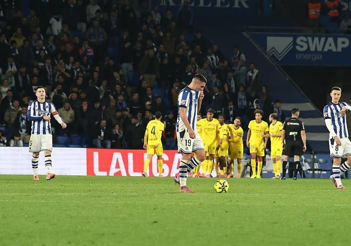 Los comentaristas de DV analizan la derrota: «Quemar las naves de inicio no ha funcionado y la debacle en la segunda parte ha sido total»