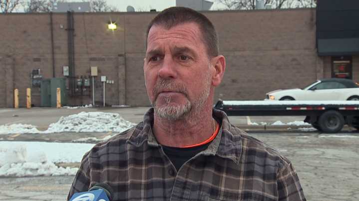 Snowplow trucks worth $20,000 stolen from Troy shopping plaza ahead of storm