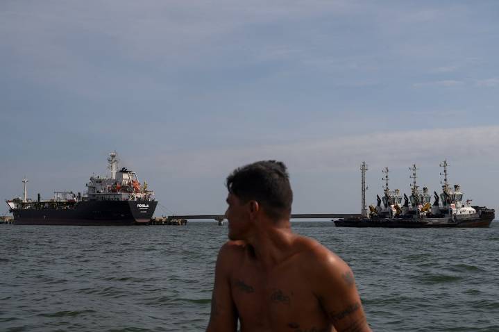 Estados Unidos intercepta un buque petrolero sancionado en aguas cercanas a Venezuela
