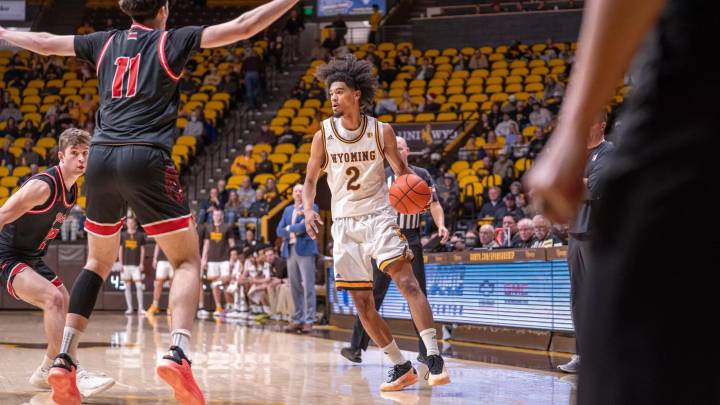 Cowboys Roll Past South Dakota, Scoring Triple Digits