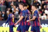 Sale FC Barcelona con dos objetivos claros