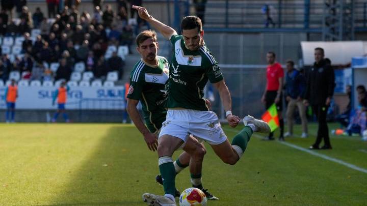 El Cacereño, a por un chute de confianza ante el Racing de Ferrol