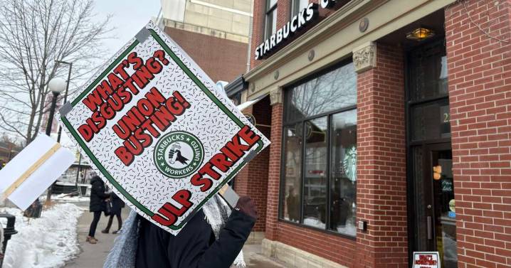 Iowa City Starbucks baristas join national ‘No Contract, No Coffee’ strike