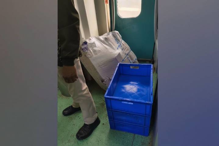 ‘Unclaimed parcel’ on Delhi–Bhubaneswar Rajdhani Express sparks panic among passengers