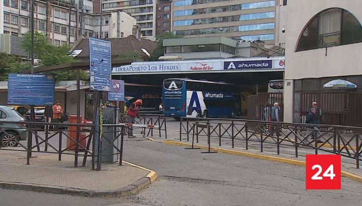 Delincuentes asaltan a trabajadora del terminal de buses Los Héroes en su propia oficina