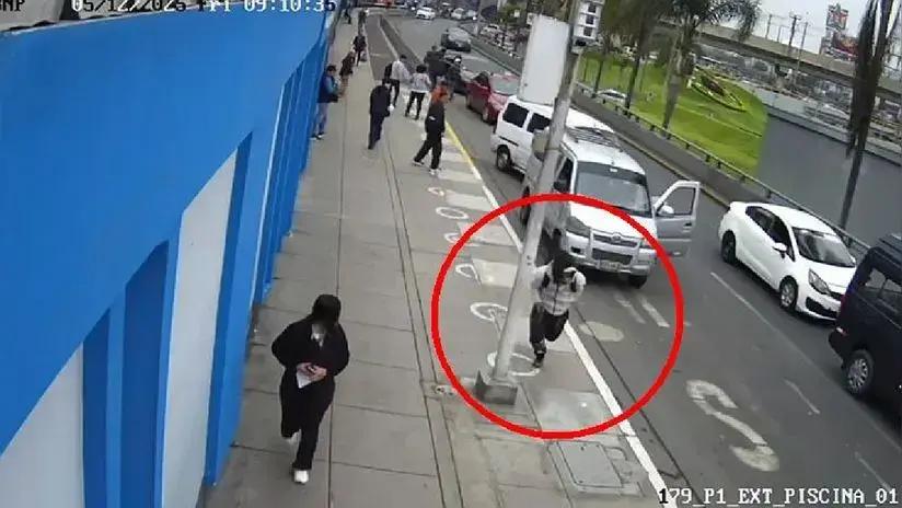 San Borja: colectivero informal fue baleado en plena avenida Javier Prado