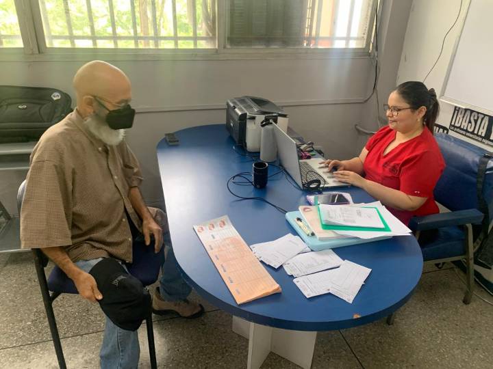 APULA Trujillo: Cerca de 100 profesores beneficiados con jornada médica gratuita