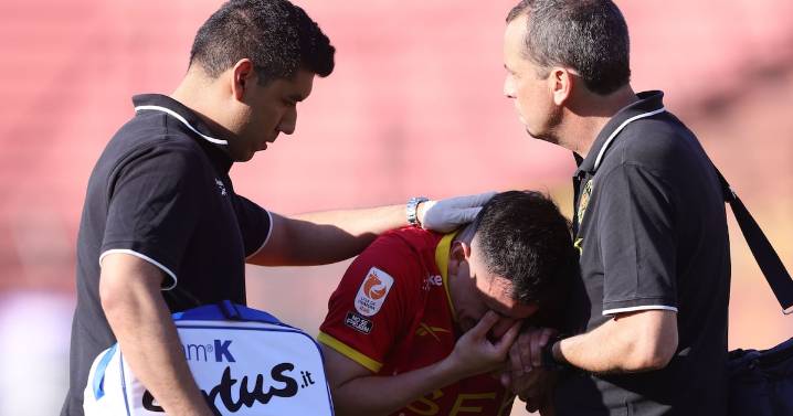 El desconsolado llanto de Pablo Aránguiz en pleno partido entre Unión Española y O’Higgins por la Liga de Primera