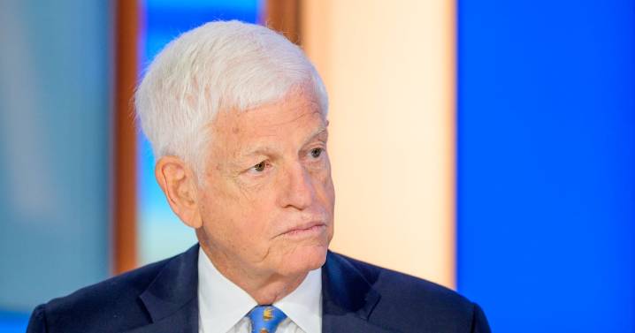 Compra de Warner en el round 5 de 9: ¿Qué millonario quiere una guerra de precio por el gigante de la TV?