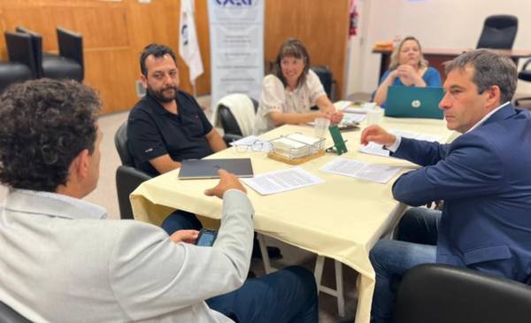Luque analizó proyectos fiscales con el Consejo Profesional de Ciencias Económicas