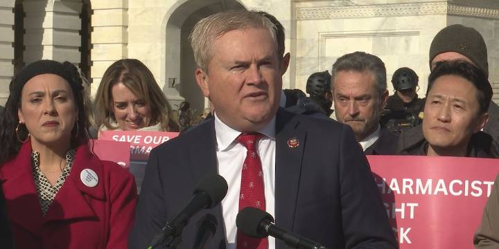 Kentucky lawmaker introduces federal bill to fight pharmacy benefit managers