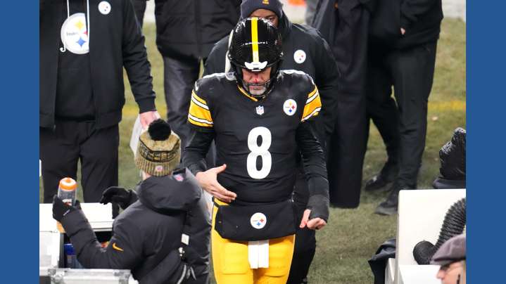 Aaron Rodgers' bloody nose a fitting symbol for the hurting Steelers in lopsided loss to Bills