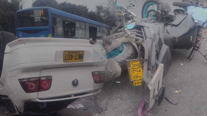 Caso por accidente que dejó dos motociclistas muertos en Bogotá sufre otro retraso: señalado no asistió a imputación