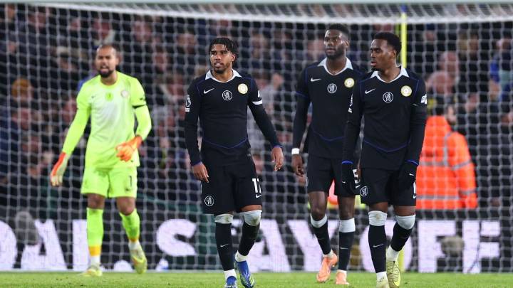 Chelsea title hopes over? Gary Neville: Haven't got a chance