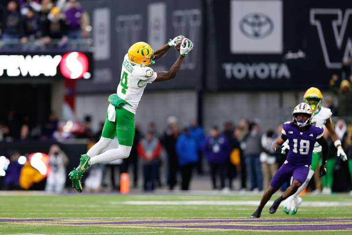 Ducks Confidential podcast: Oregon soars over Washington into national playoffs