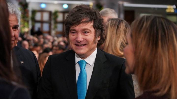 Argentina in talks with UK to lift post-Falklands arms ban, president claims