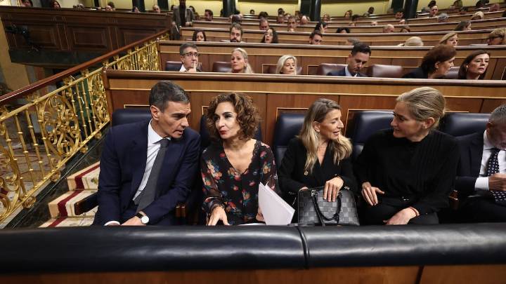 La trampa de la paridad en España: los hombres siguen siendo mayoría en gobiernos, parlamentos y tribunales