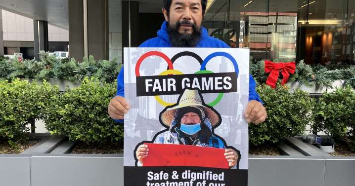 Community groups protest LA Olympics organizers over ICE raids, Trump donors